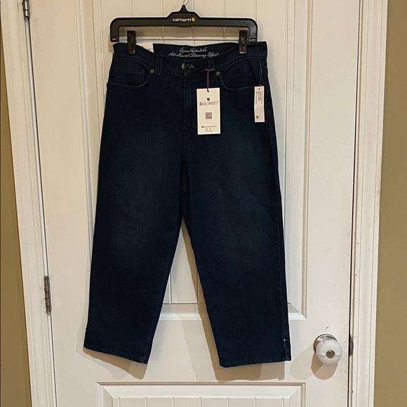 Gloria Vanderbilt Denim - Gloria Vanderbilt Dark Blue Amanda Capri size 6 Jeans